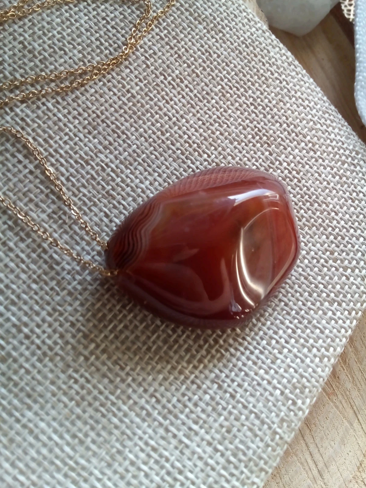 Collier avec une pierre d'agate rouge 100% naturelle – photo 4